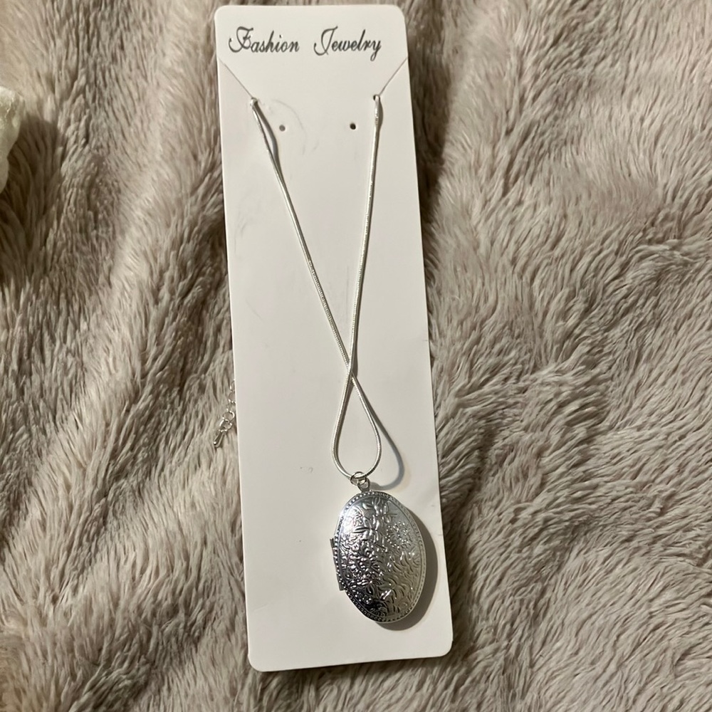 BOHO PICTURE NECKLACE